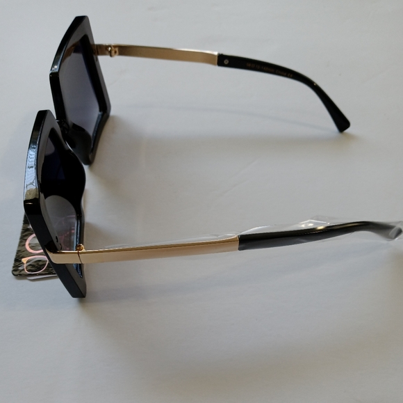 NWT Women's oversized square sunglasses - Picture 3 of 4